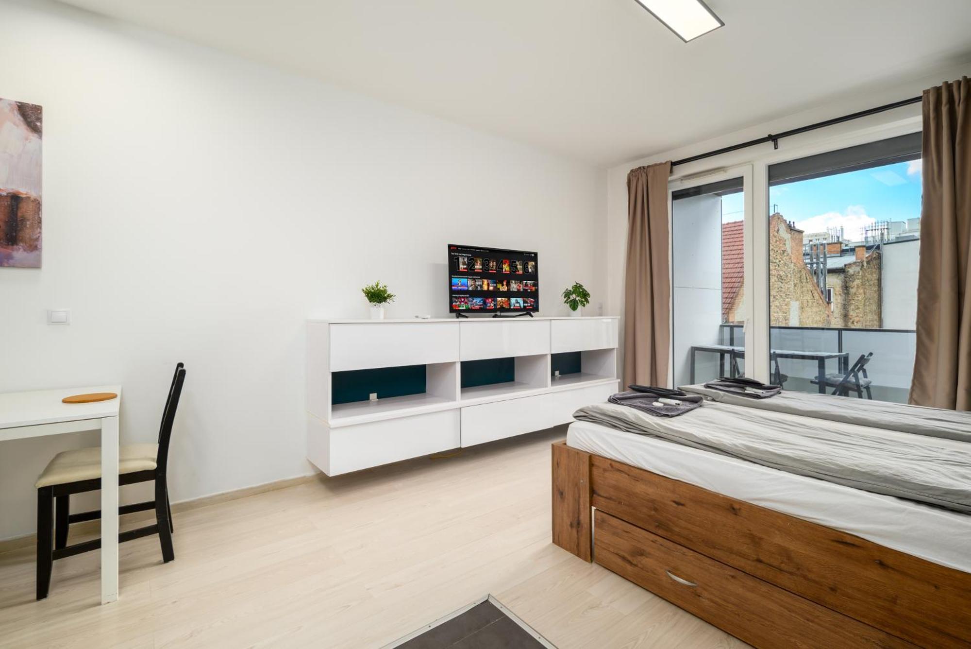 Atrium Residence Deluxe Suite-Free Parking Garage Same Building Budapest Extérieur photo